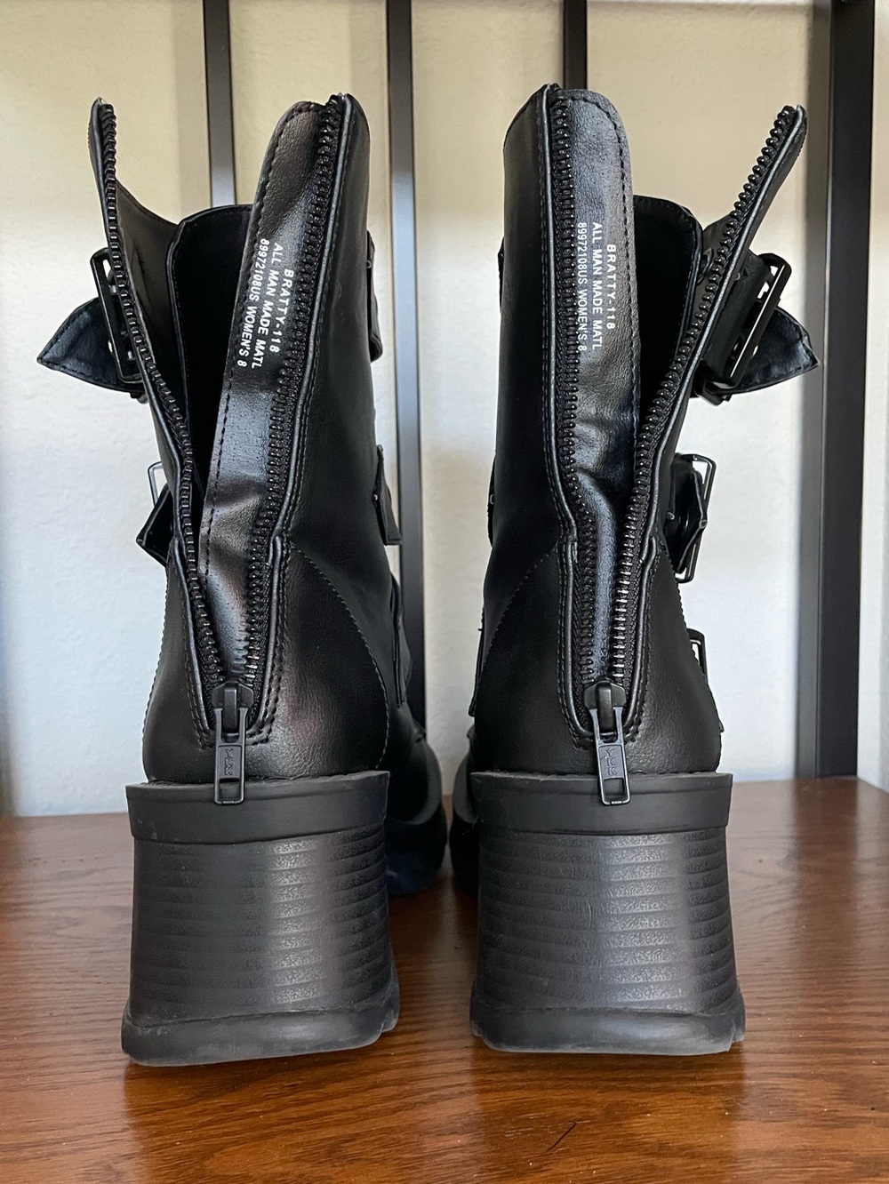 BRATTY 118 Women's Black Chunky Lug Combat Boots Sleek Platform Rear Zipper 8 - Picture 4 of 7